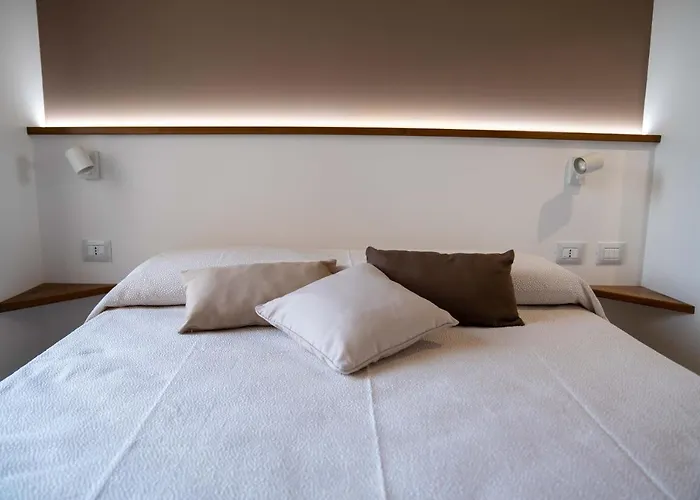 Il Vicolo Di Clara Alojamento de Acomodação e Pequeno-almoço 4*